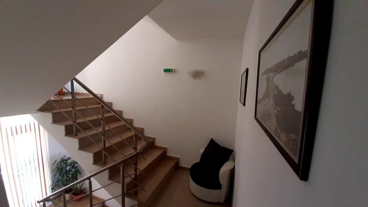 Adri Guest House Nesebar Esterno foto